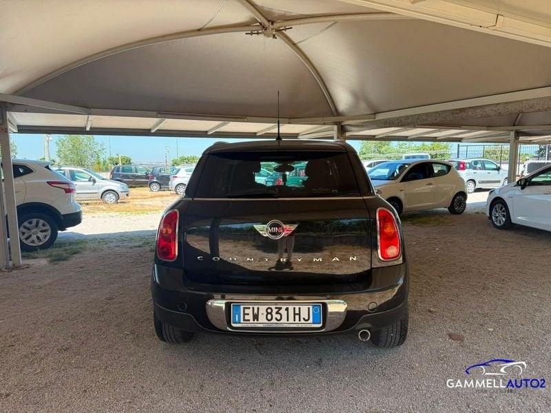 MINI Countryman One D PRESENTA BATTITO MOTORE