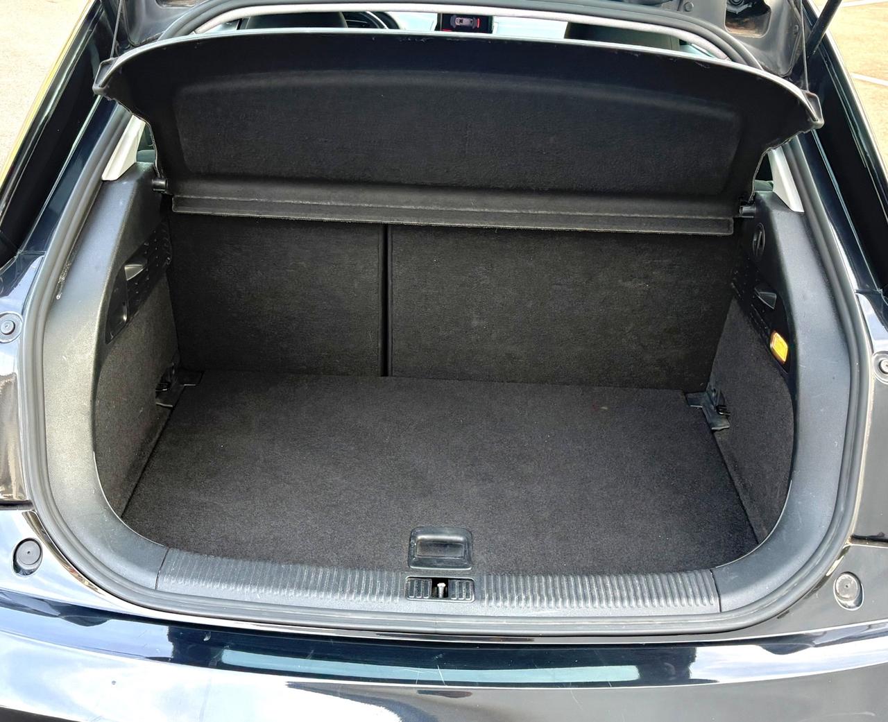 Audi A1 1.6 TDI 90cv si neo patentati non paga bollo