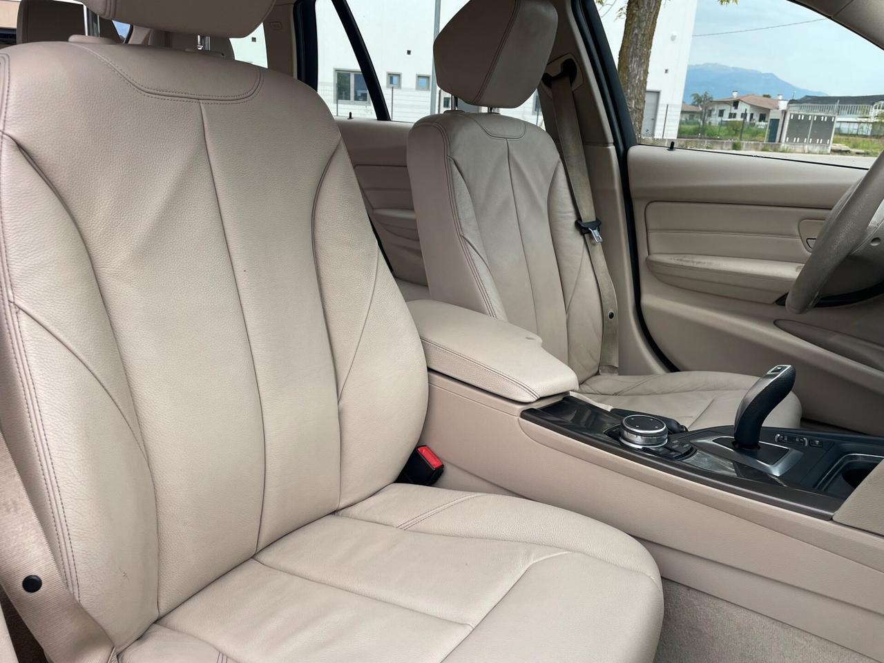 Bmw 330 330dA xDrive Touring Modern