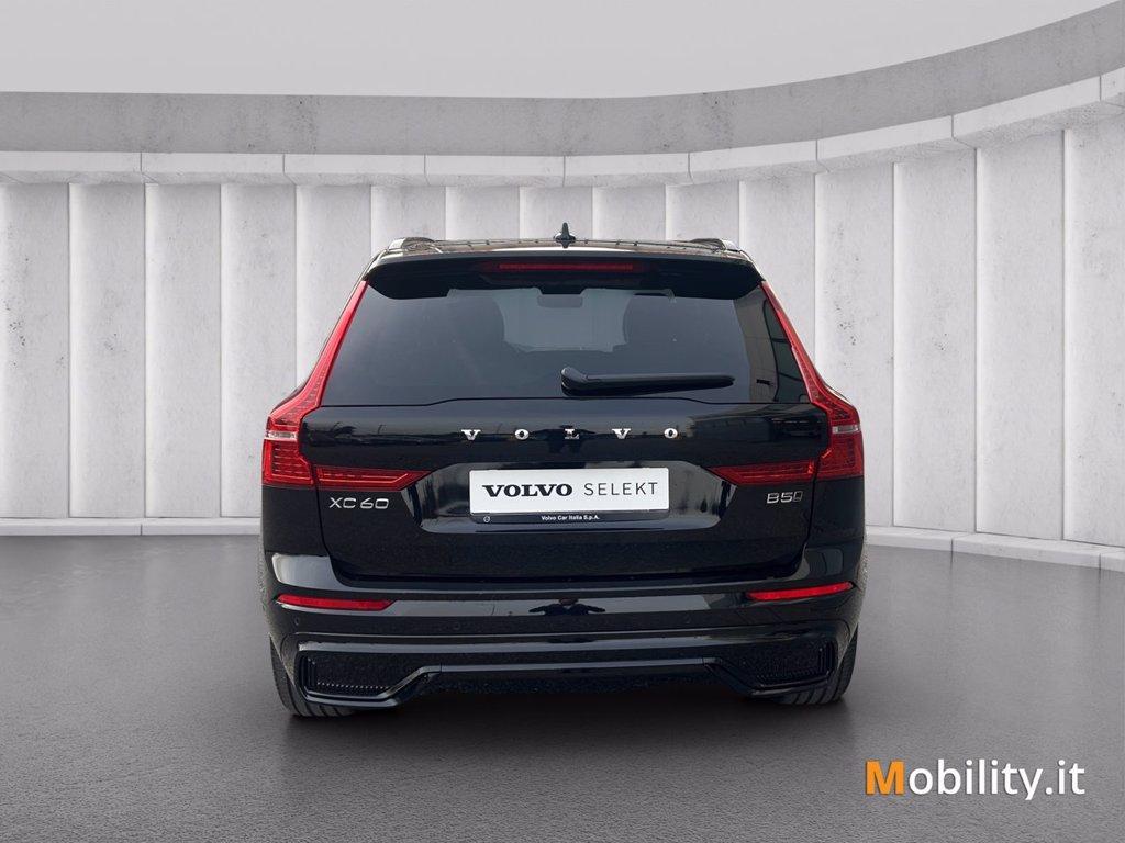 VOLVO XC60 2.0 b5 mhev Plus Dark awd auto del 2025