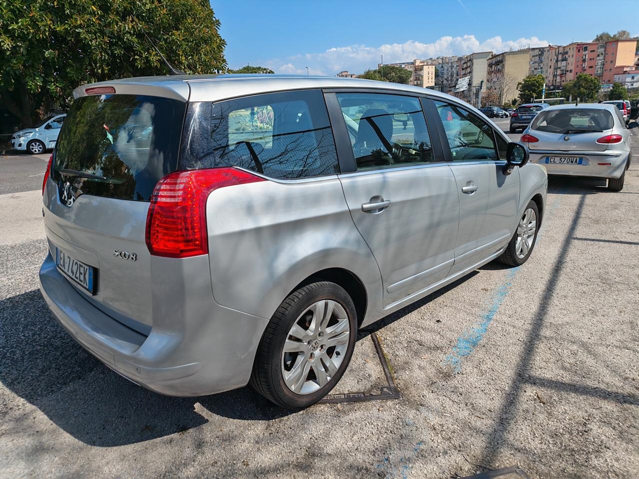 Peugeot 5008 1.6 HDi - 7 posti