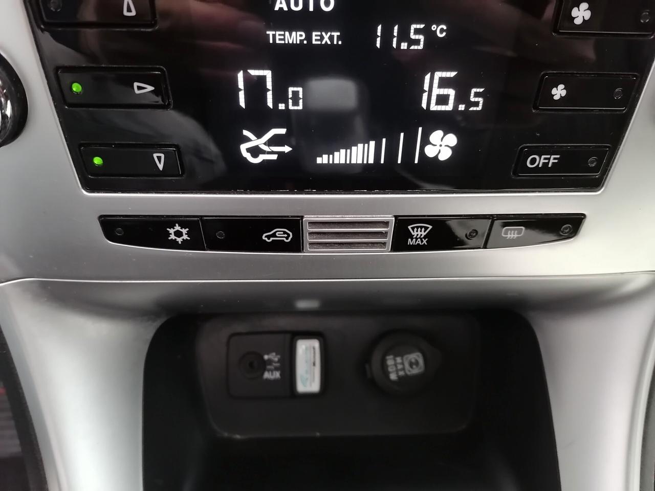 Lancia Delta 1.6 MJT 105 CV PLATINO 2013