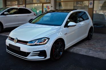 Volkswagen Golf GTI 2.0 230 CV TSI 5p. tetto apribile