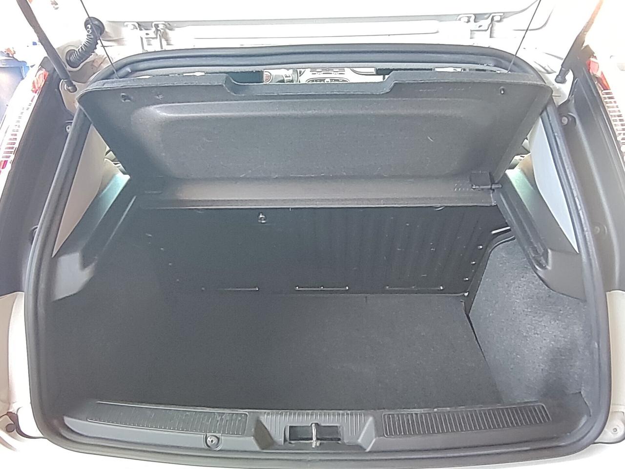 Fiat Punto 1.2 BENZINA Young NAVIGATORE