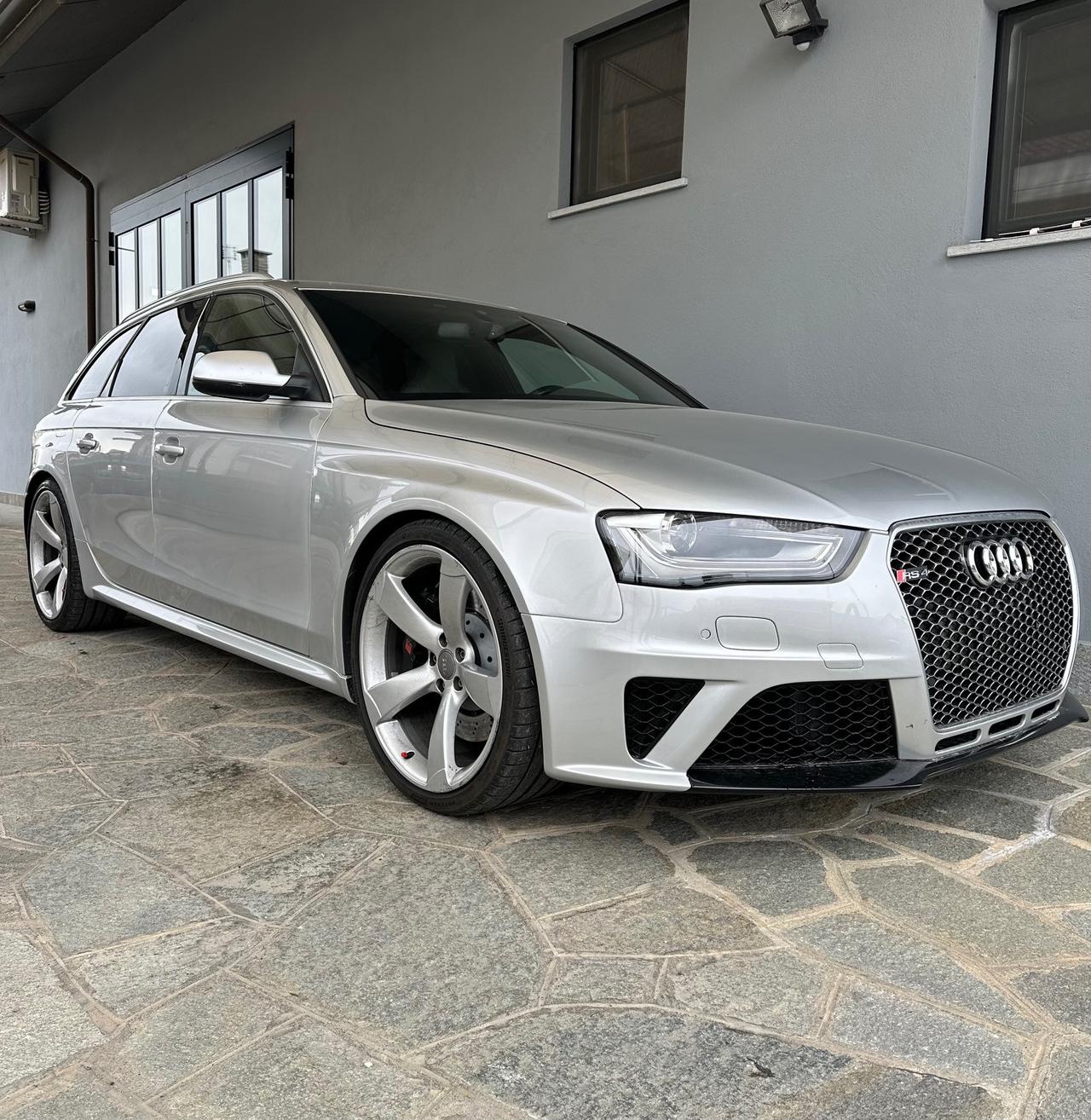 Audi RS4 Avant 4.2 fsi quattro s-tronic