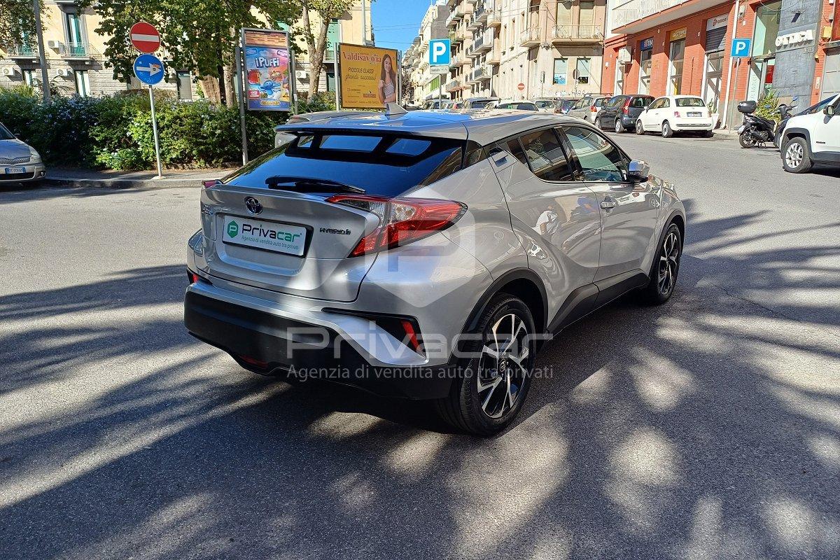 TOYOTA C-HR 1.8 Hybrid E-CVT Trend