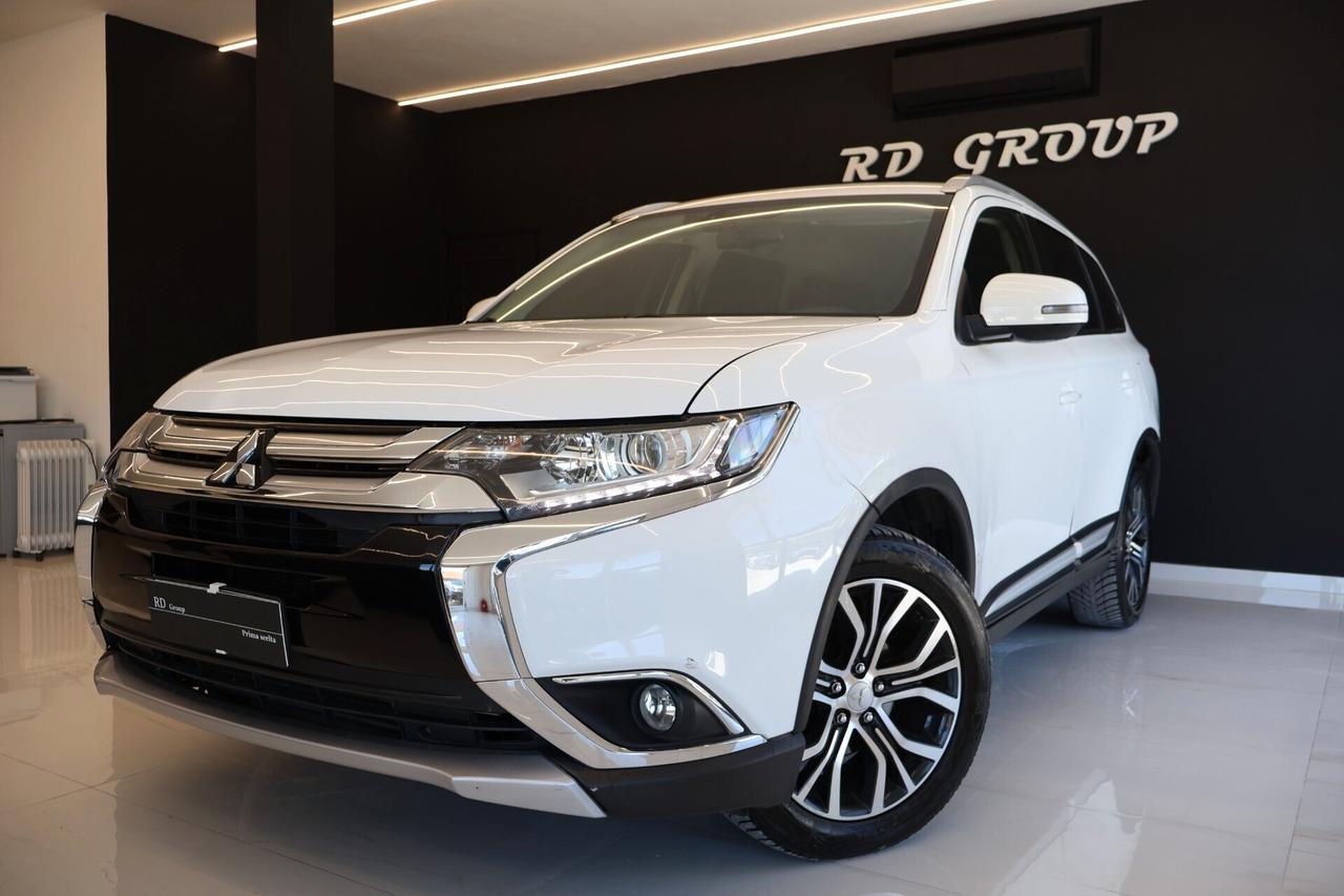 Mitsubishi Outlander 2.2 Instyle awd 7POSTI