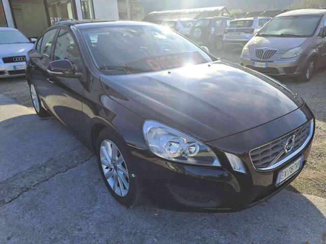 VOLVO S60 D3 Summum