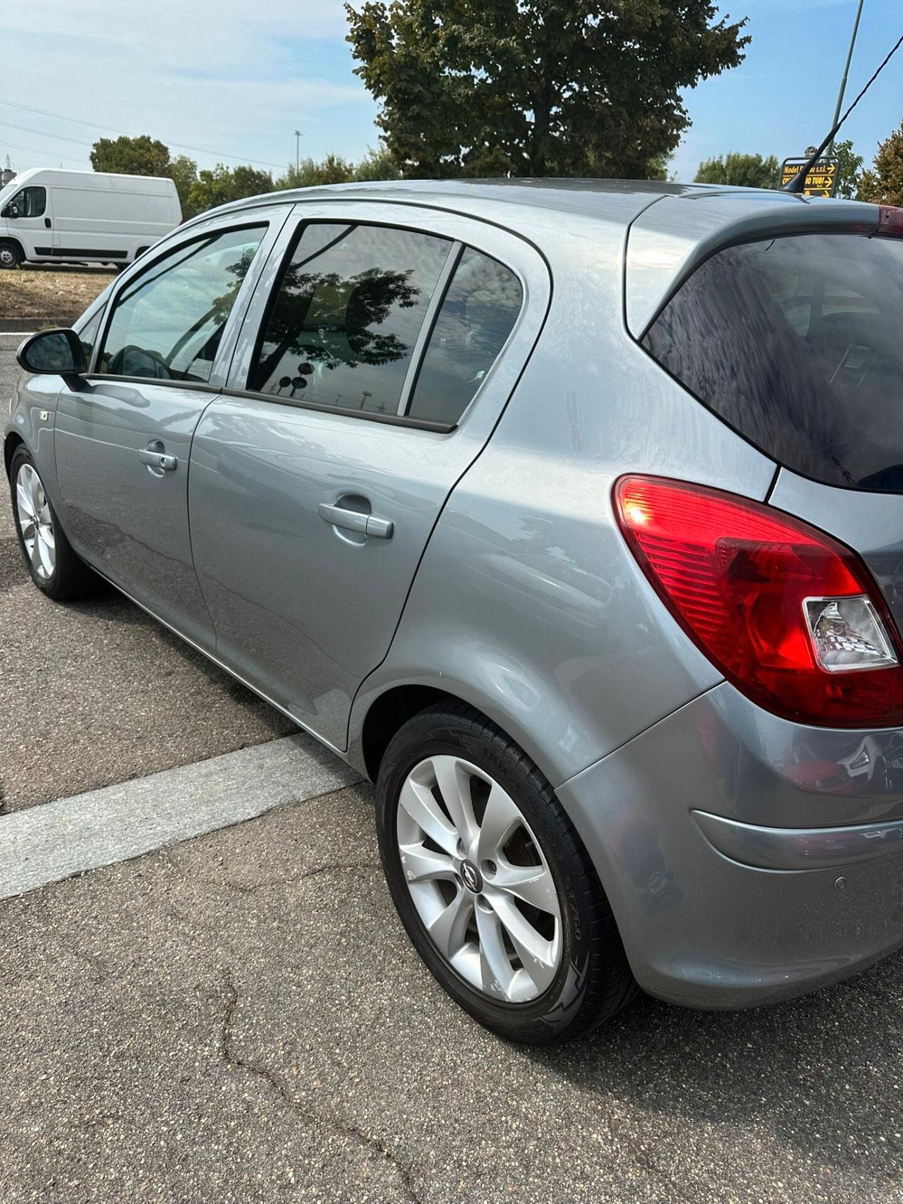 Opel Corsa 1.2 85CV 5 porte GPL-TECH Elective
