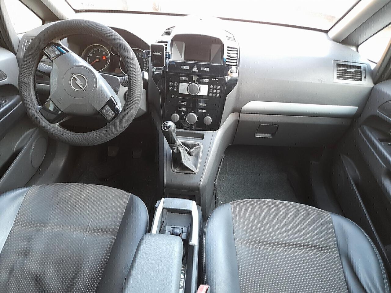 Opel Zafira 1.6 16V ecoM 94CV Cosmo