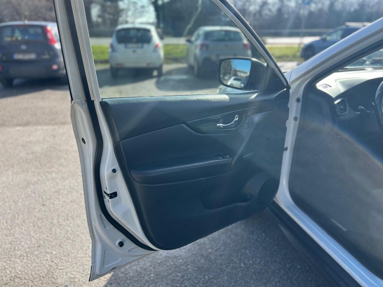 Nissan X-Trail N-Connecta 1.6 dCi 130 #9202