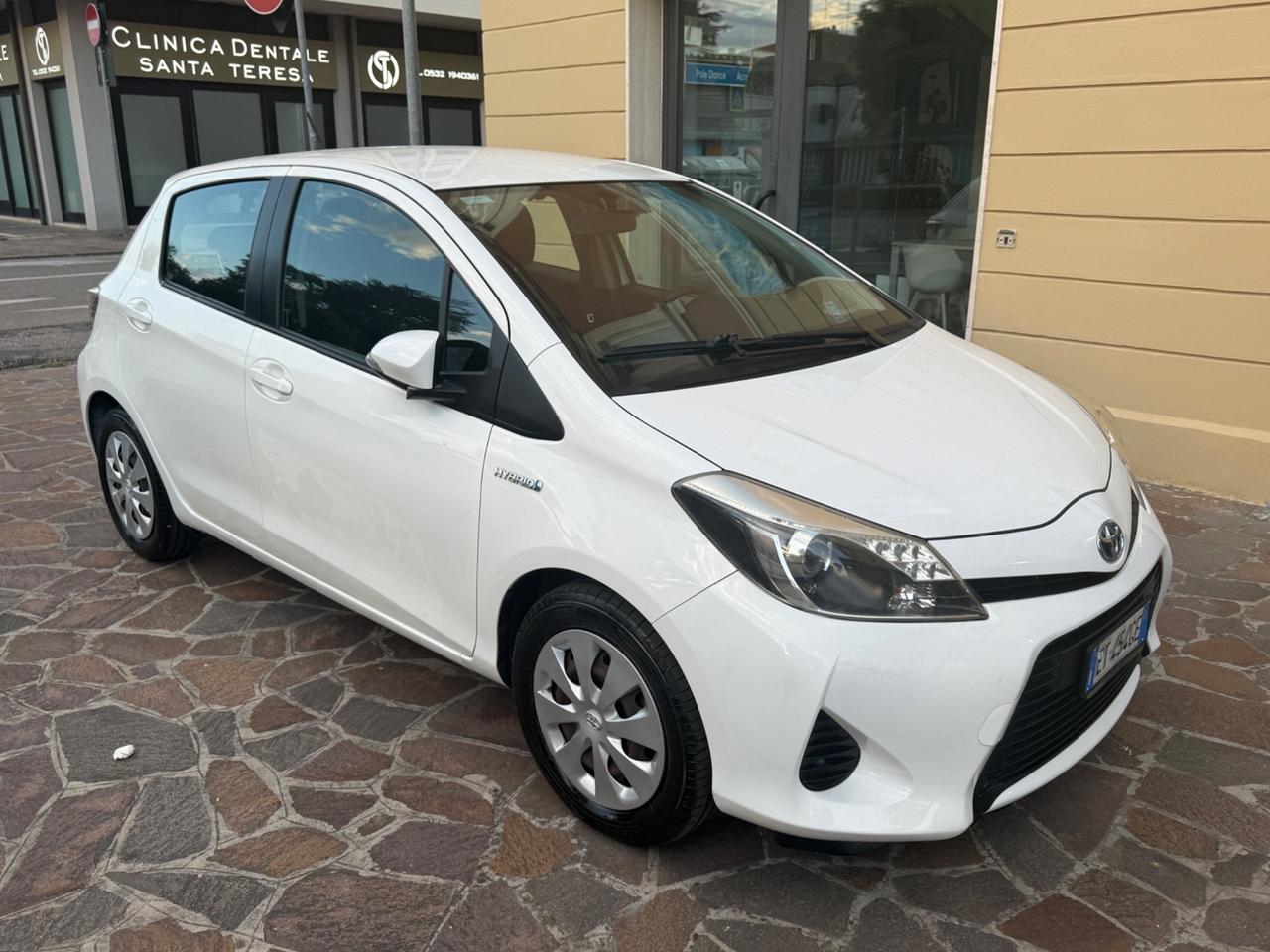Toyota Yaris 1.5 Hybrid 5 porte Lounge