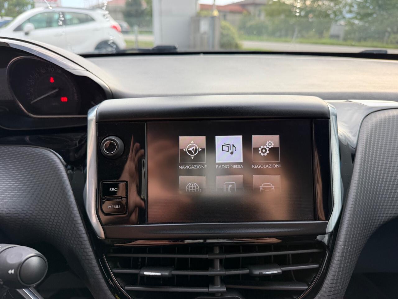 Peugeot 2008 1.2 Turbo Benzina Neopatentati