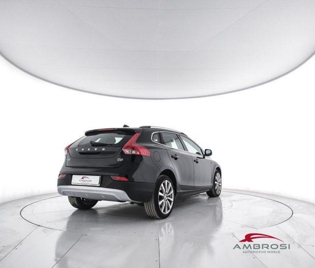 VOLVO V40 Cross Country D2 Volvo Ocean Race