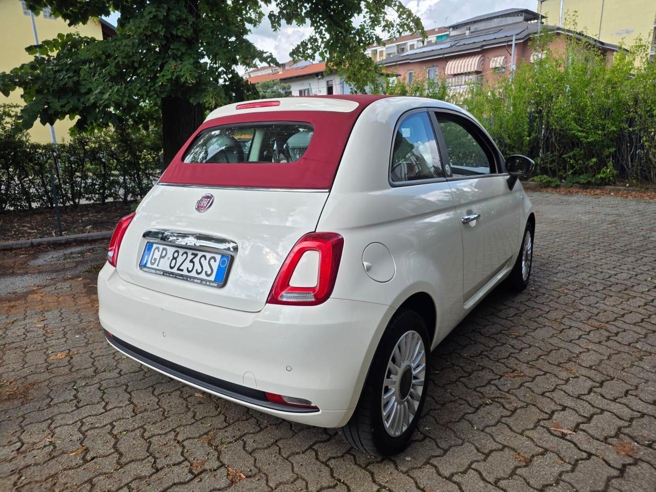 Fiat 500 C 1.0 Hybrid Connect