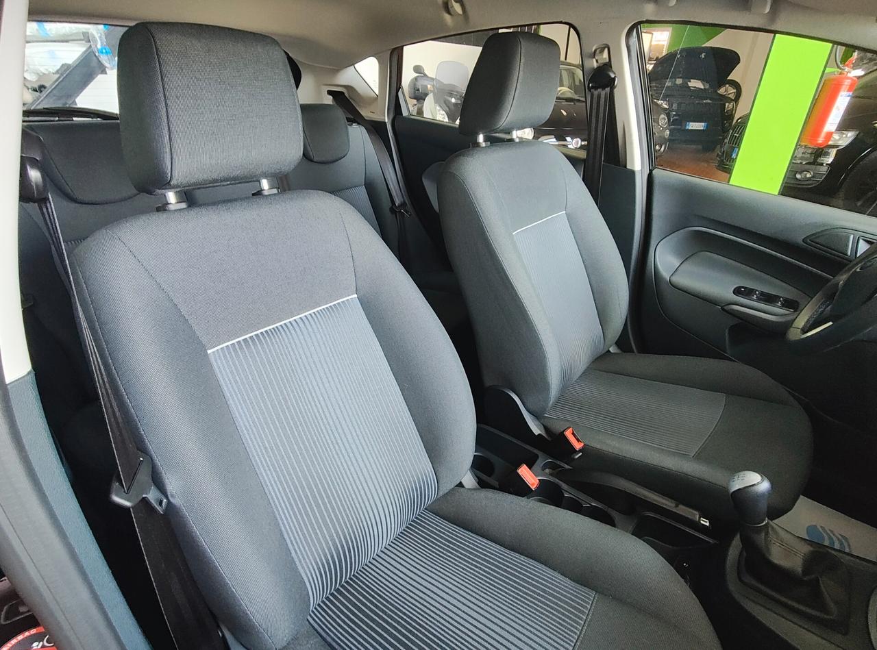 FORD FIESTA 23.000KM NEOPATENTATI