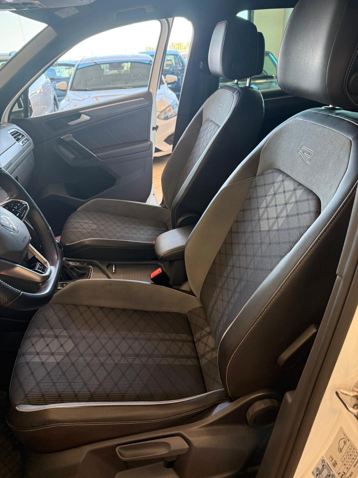 Volkswagen Tiguan 2.0 TDI 150 CV SCR DSG R-Line