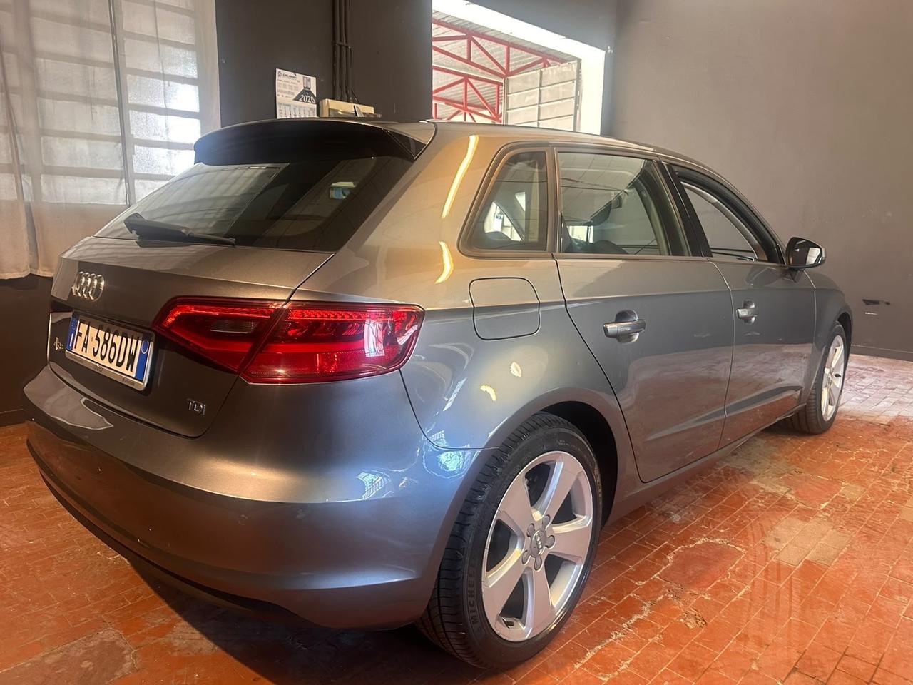 Audi A3 SPB 1.6 TDI S- Tronic 110CV Clean Business