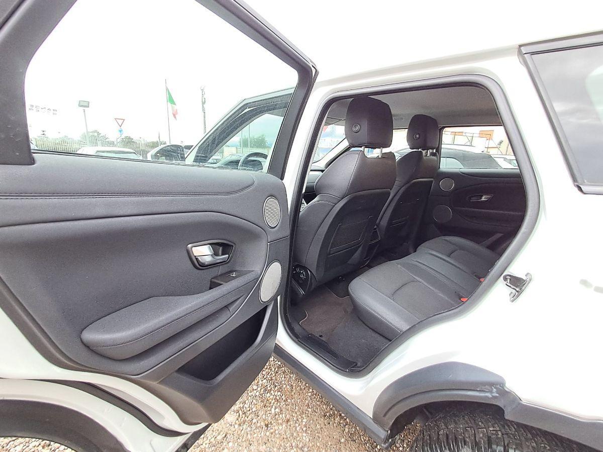 LAND ROVER - Range Rover Evoque - 2.0 TD4 5p. SE Dynamic