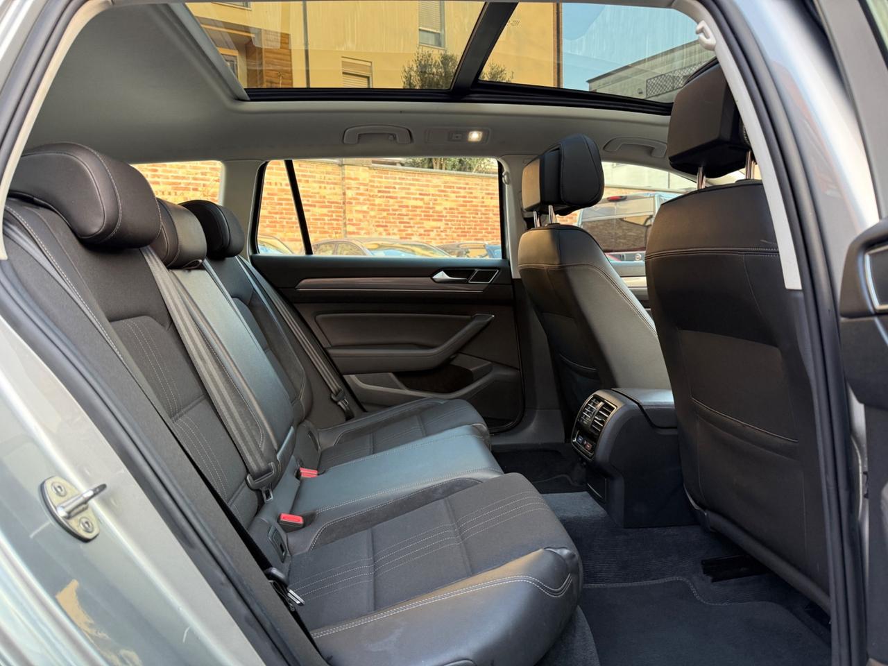 Volkswagen Passat Variant 2.0 TDI 190 CV 4MOTION DSG Highline BMT