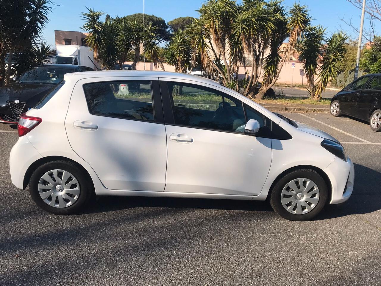 Toyota Yaris 1.0 5 porte Active
