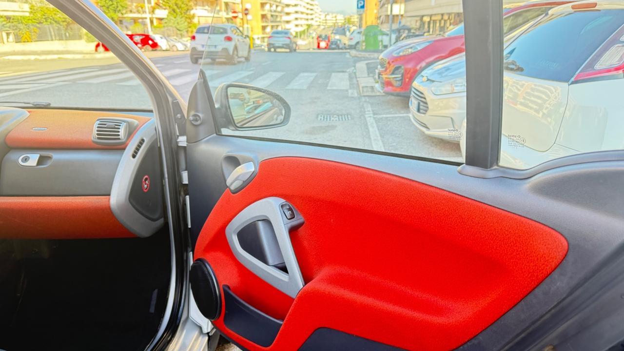 Smart ForTwo 1000 52 kW coupé passion LELED NAVI CERCHI 15