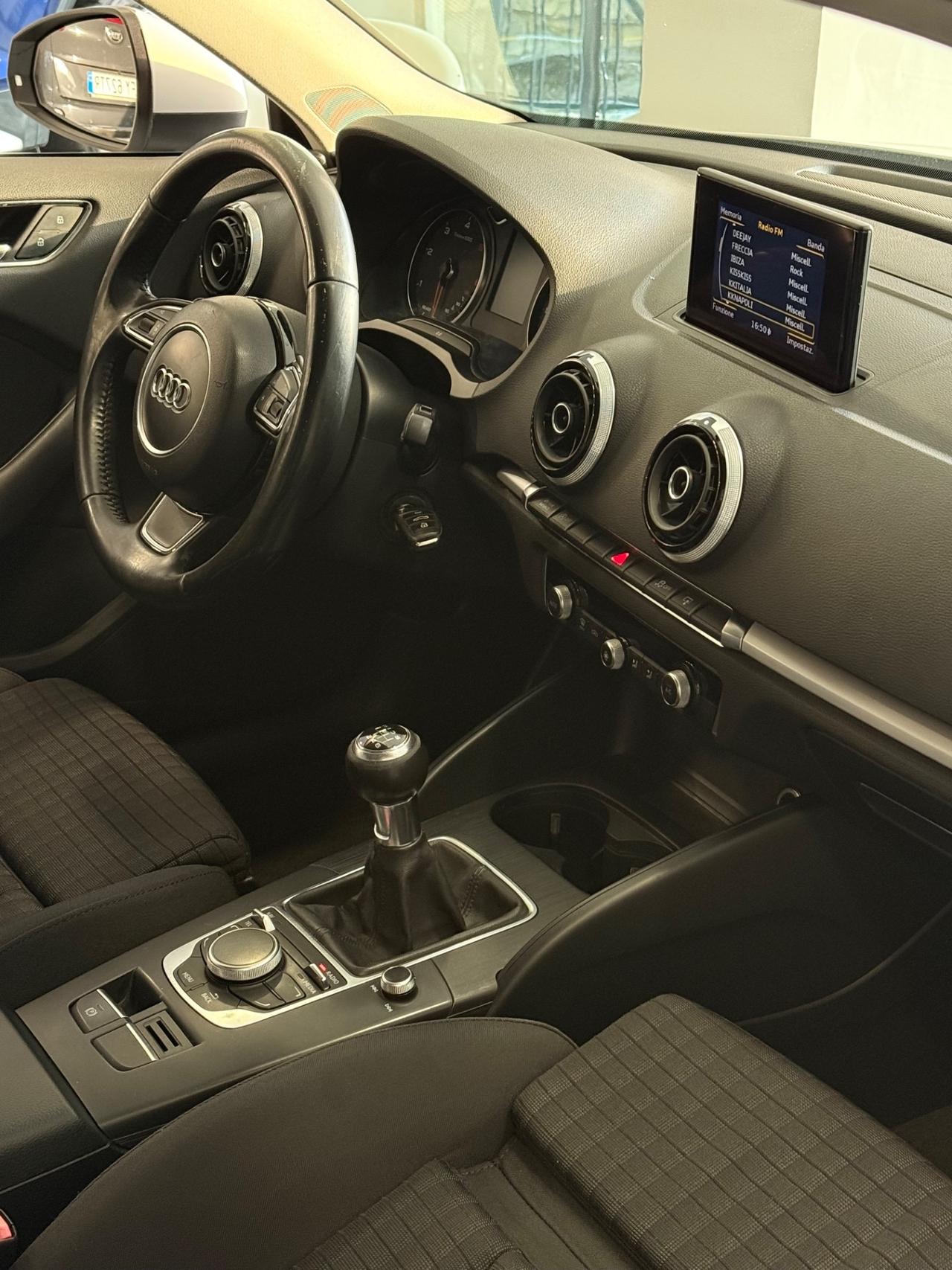 Audi A3 1.6 TDI ultra Attraction