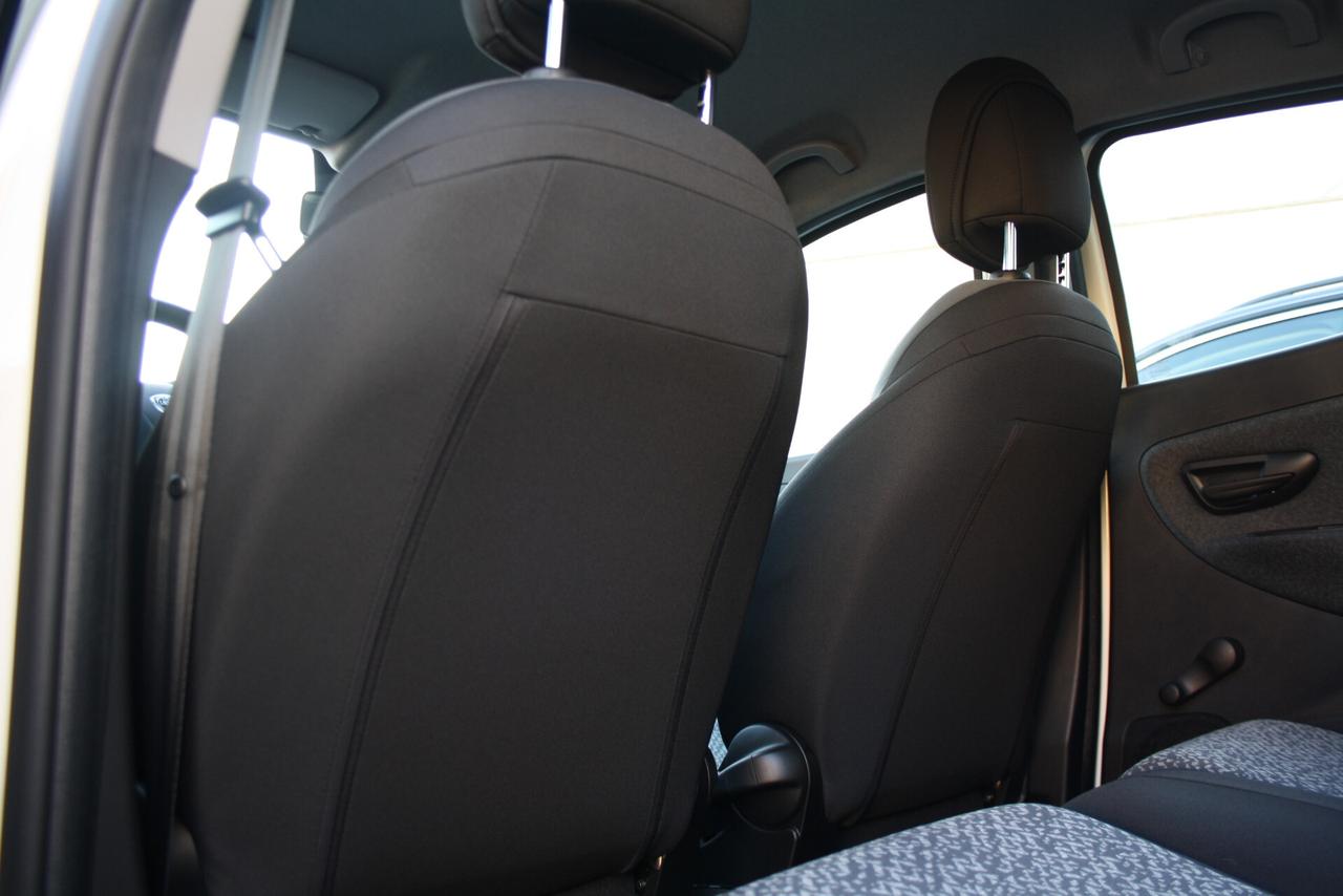 LANCIA YPSILON 1.0 HYBRID 70CV " 878KM "