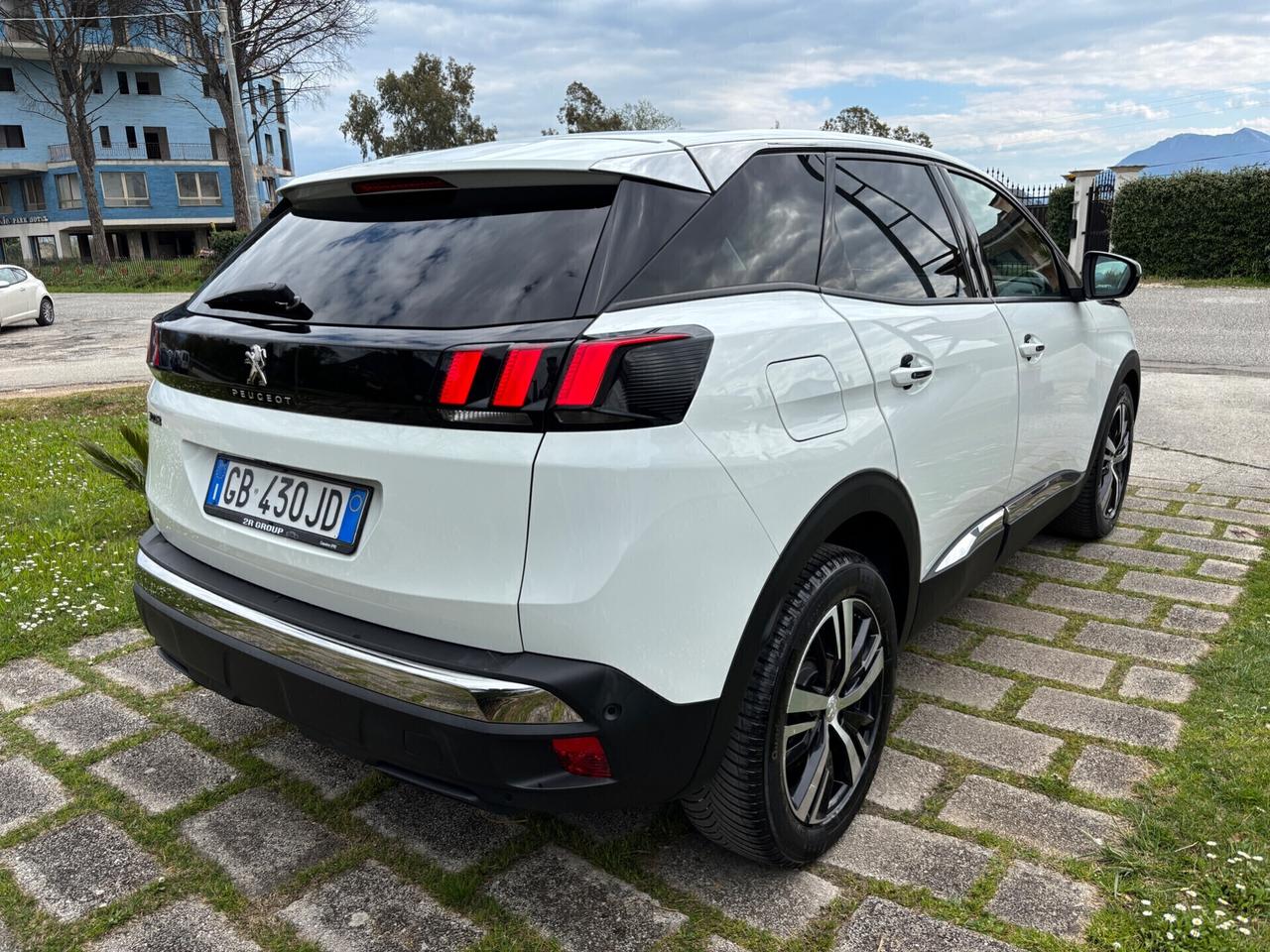 Peugeot 3008 1.5 BlueHDi 130CV S&S Allure-2020