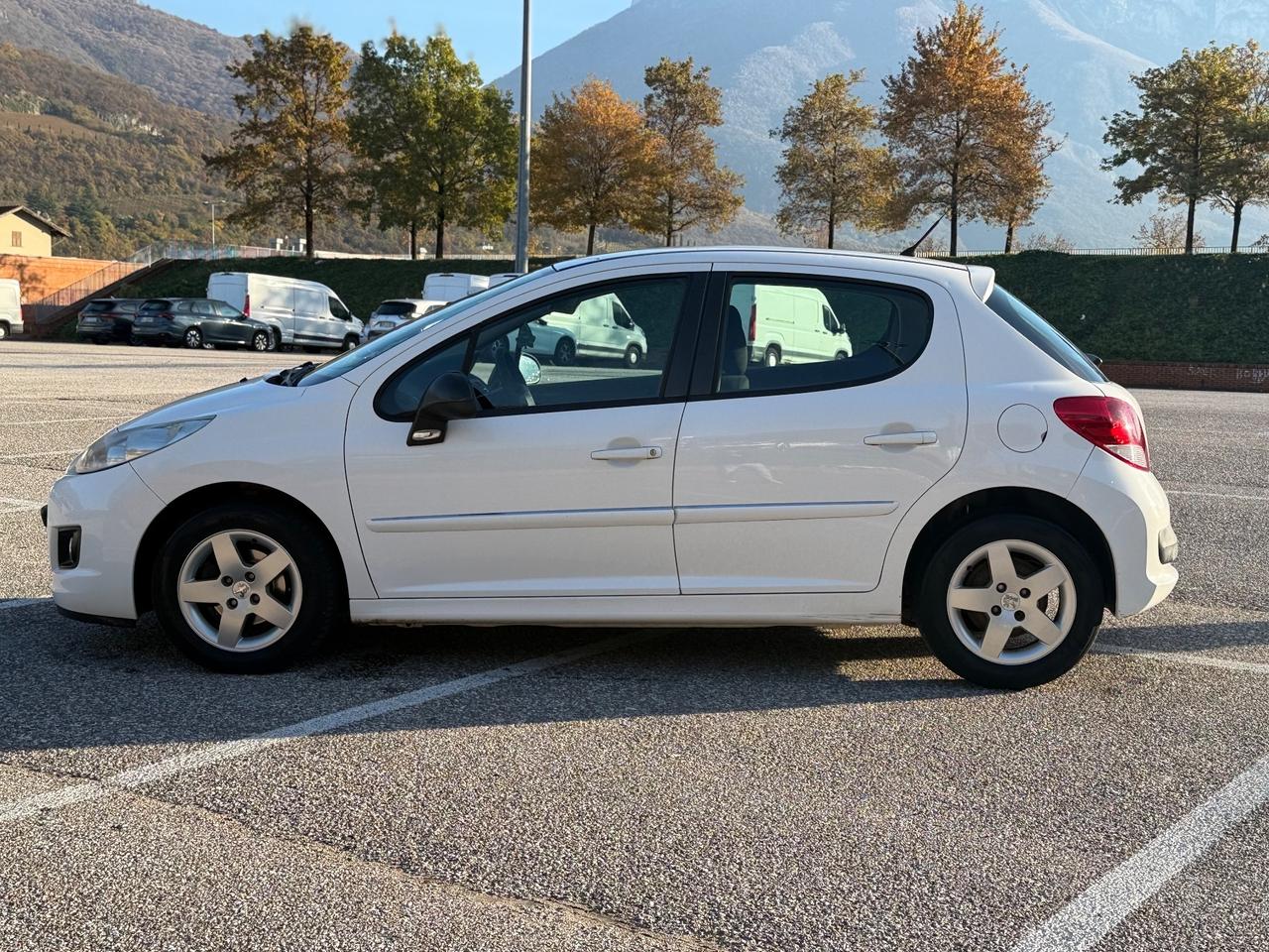 Peugeot 207 1.6 HDi OK NEOPATENTATI
