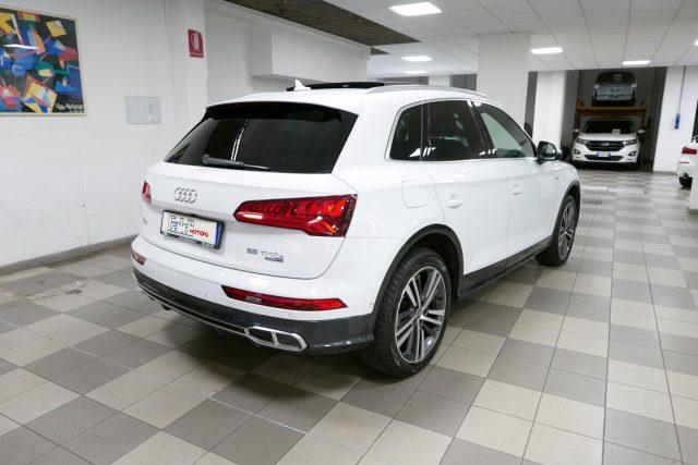 AUDI Q5 55 TFSI e quattro S tronic S line plus