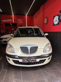 Lancia Ypsilon 1.2 Oro