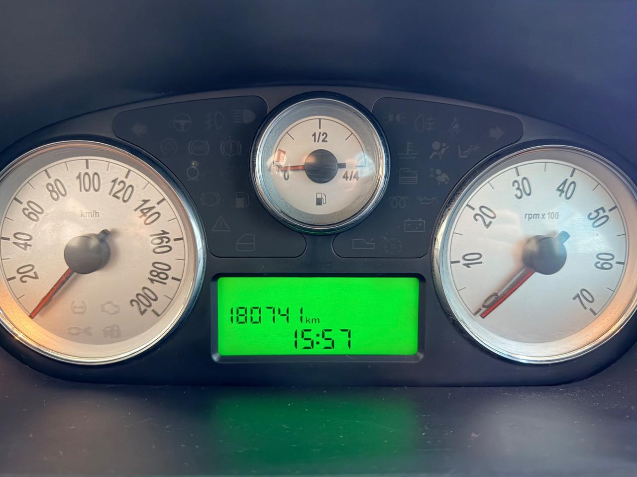 Lancia Ypsilon 1.2Benzina 60cv Neopatentati