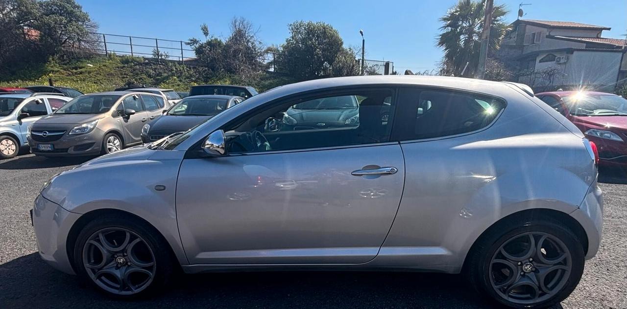 Alfa Romeo MiTo 1.6 JTDm 16V Distinctive Sport Pack