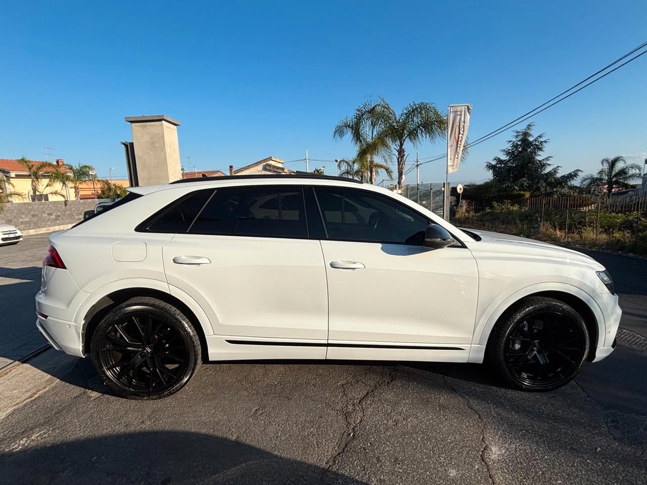 Audi Q8 SUV 45 TDI quattro tiptronic S line edition