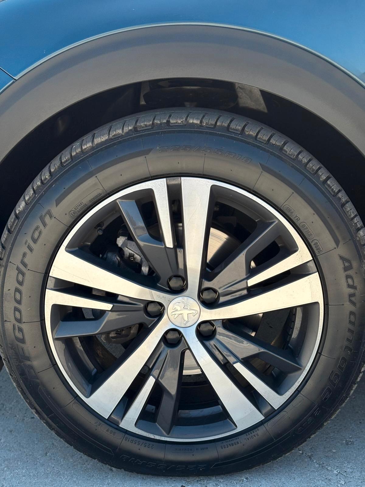 Peugeot 3008 BlueHDi 130 S&S EAT8 Allure Pack