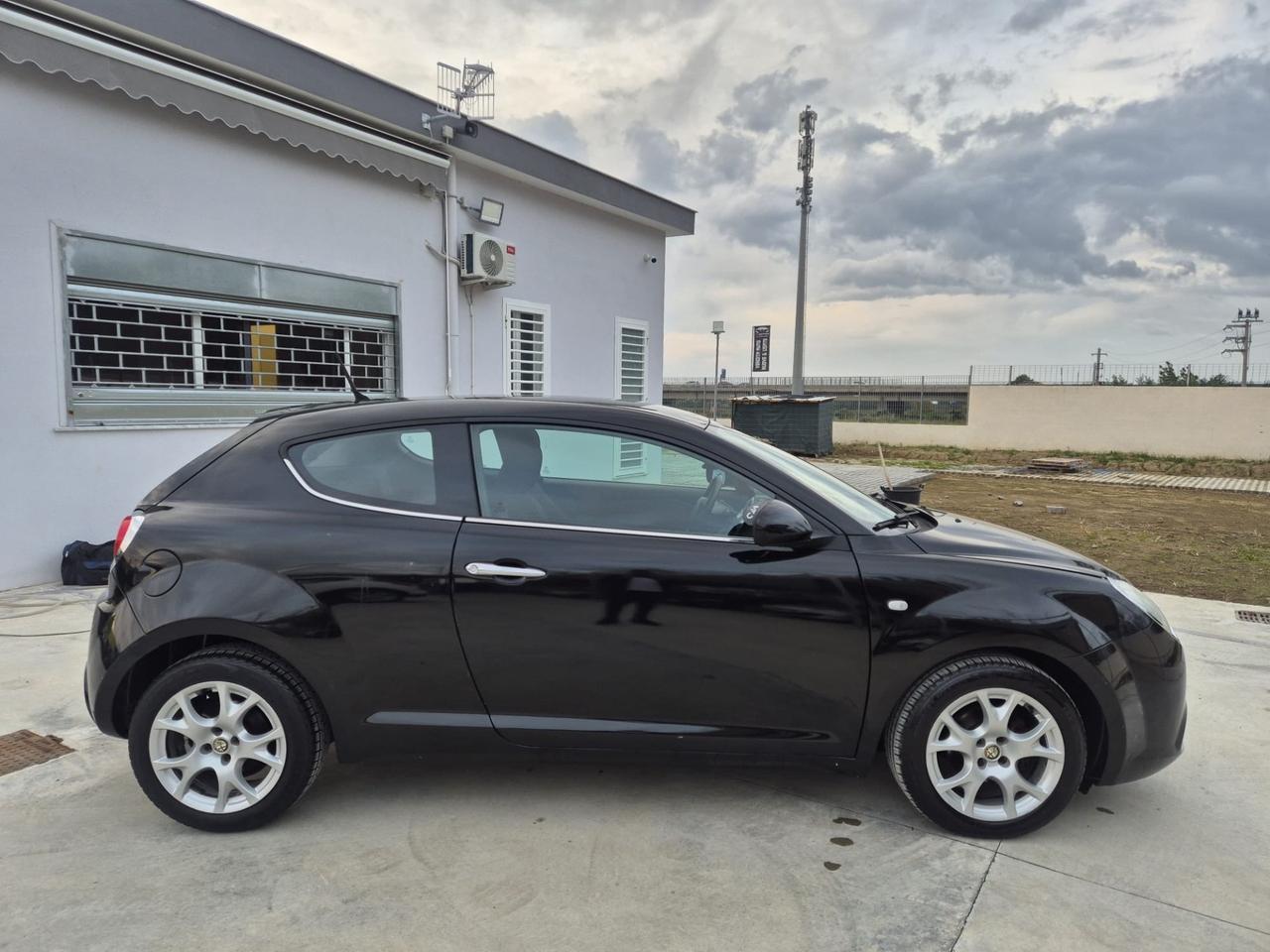 Alfa Romeo MiTo 1.4 105 CV M.air S&S Distinctive Sport Pack