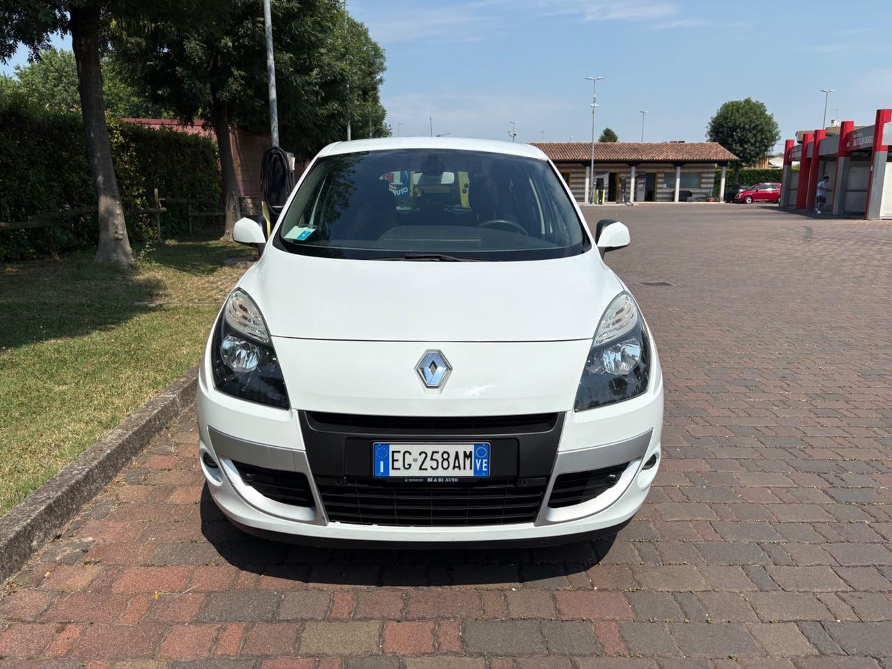 Renault Scenic Scénic X-Mod 1.5 dCi 110CV Luxe