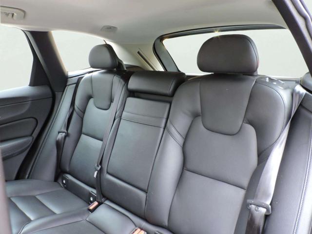 VOLVO XC60 D4 AWD Geartronic Business