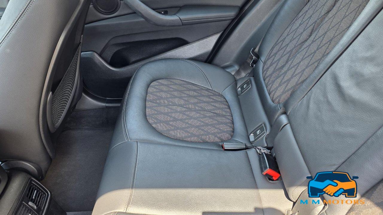 BMW X1 xdrive25e Business Advantage auto