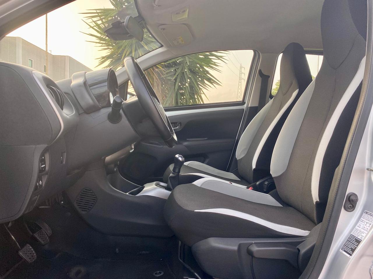 Toyota Aygo 1.0 VVT-i 69 cv. 5 porte X-Cite
