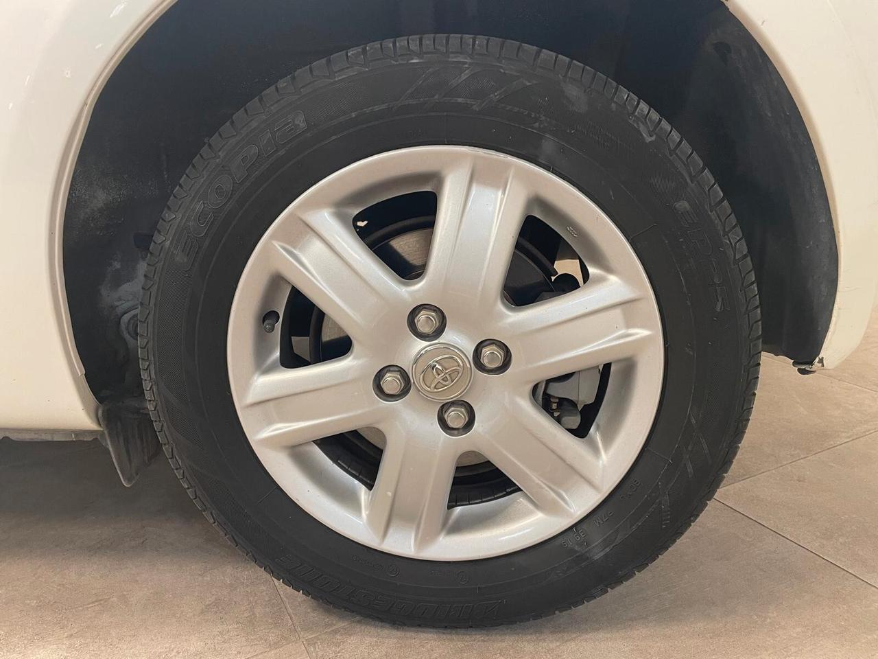 TOYOTA iQ 1.0 - OK NEOPATENTATI - AUTOMATICO