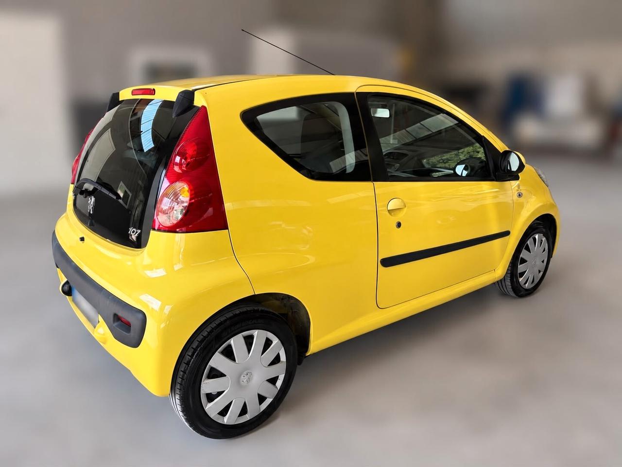 PEUGEOT 107 1.0 68 CV