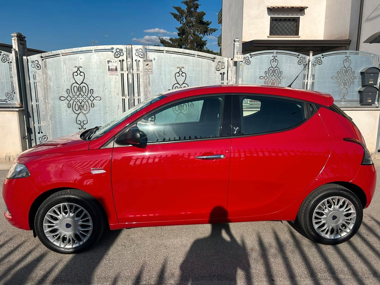 Lancia Ypsilon 1.2 69 CV 5 porte Gold ANNO 2017