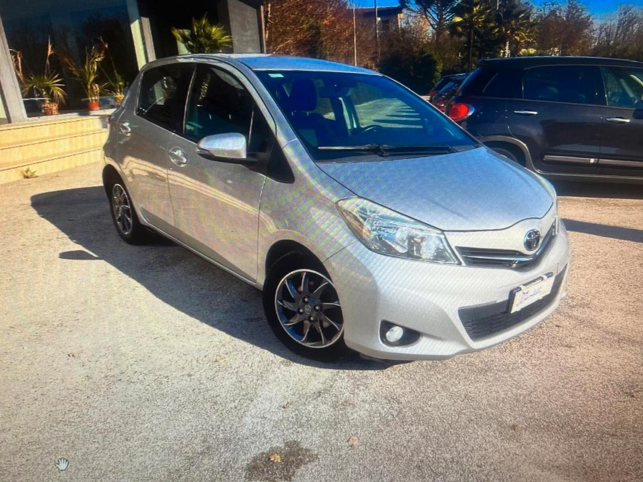 Toyota Yaris 1.4 D-4D 5 porte Lounge