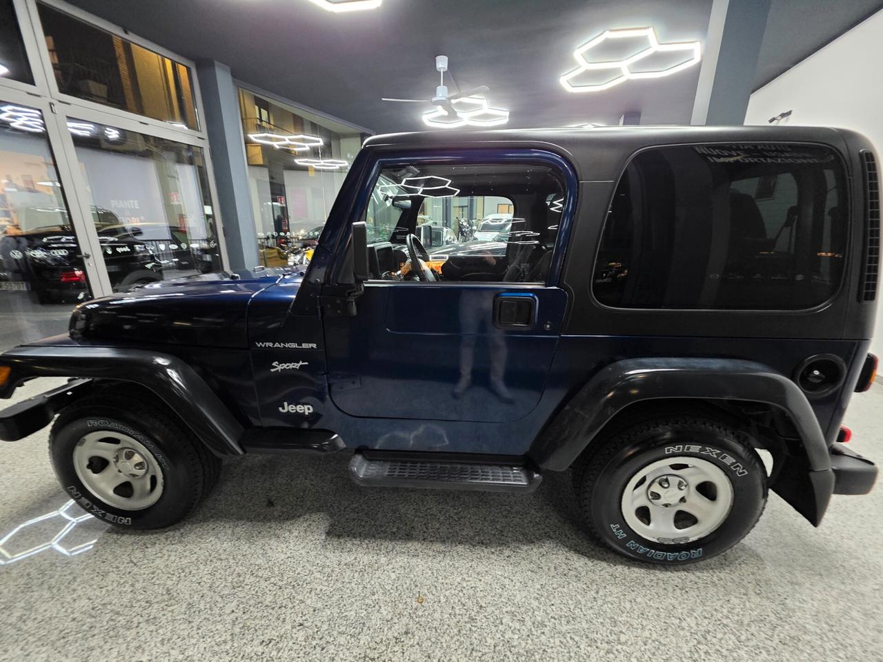 Jeep Wrangler 4.0 cat Sport