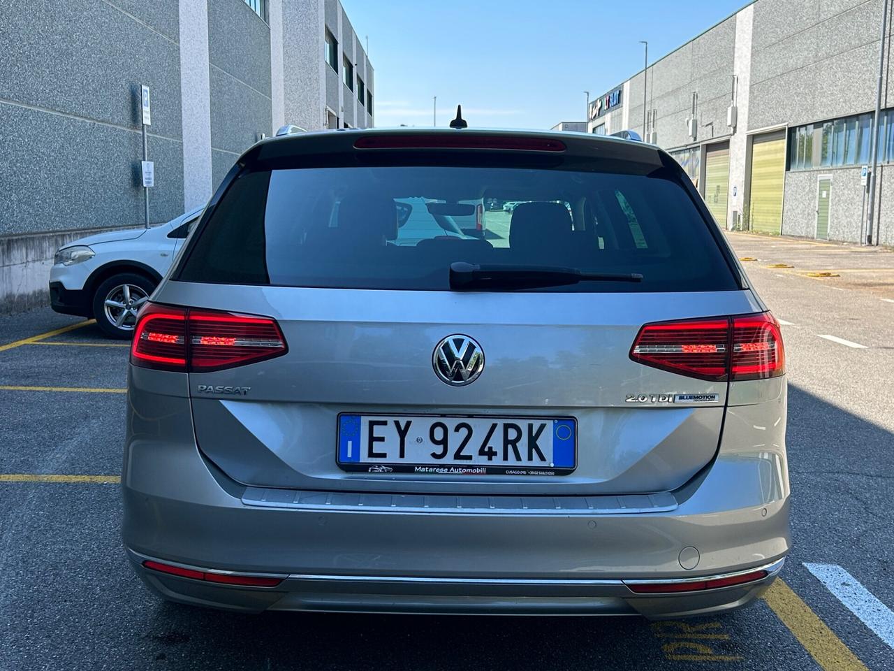 Volkswagen Passat Variant 2.0 TDI DSG Executive | Tetto Panoramico LED Navi