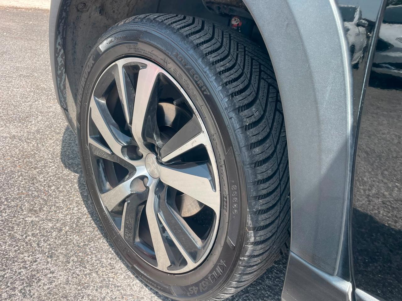 Peugeot 2008 BlueHDi 120 S&S Black Matt