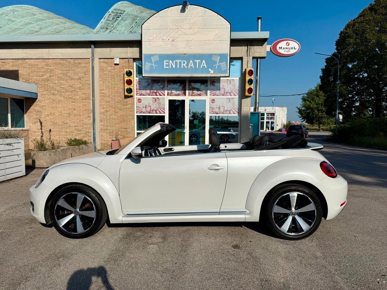 Volkswagen Maggiolino Cabrio 1.6 TDI Design 105cv