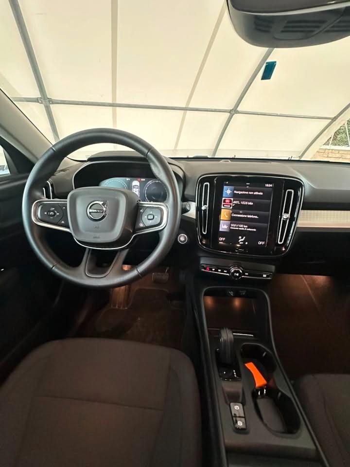 Volvo XC40 T2 Geartronic Momentum Core